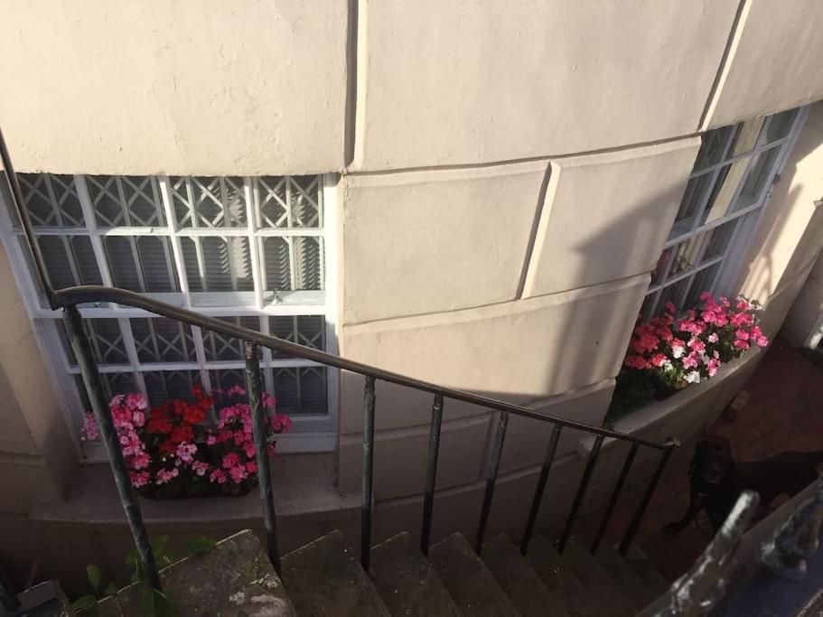 Regency Brighton Seafront Apartment Exterior photo